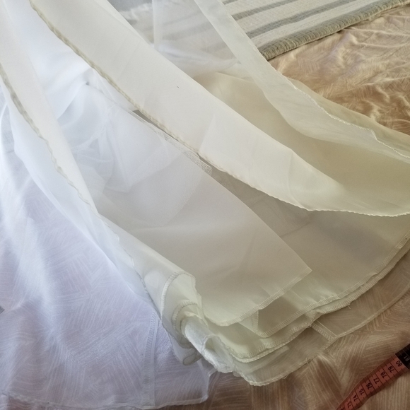 Butterflyscc | White Dress - Picture 5 of 9